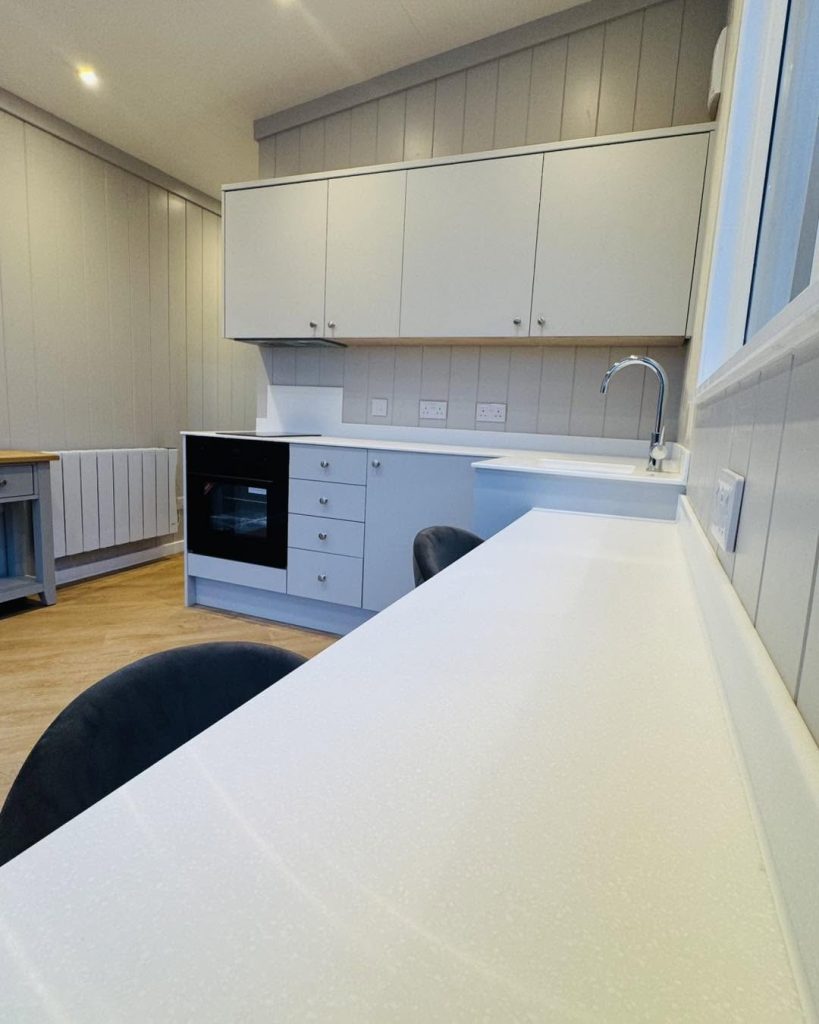 The Incline Pod - open-plan living, double doors, six double-glazed windows, two to six guests