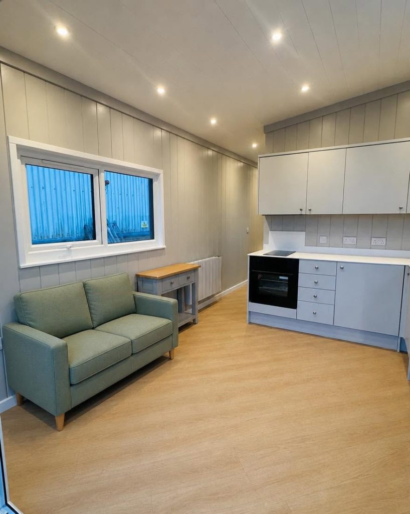 The Incline Pod - open-plan living, double doors, six double-glazed windows, two to six guests
